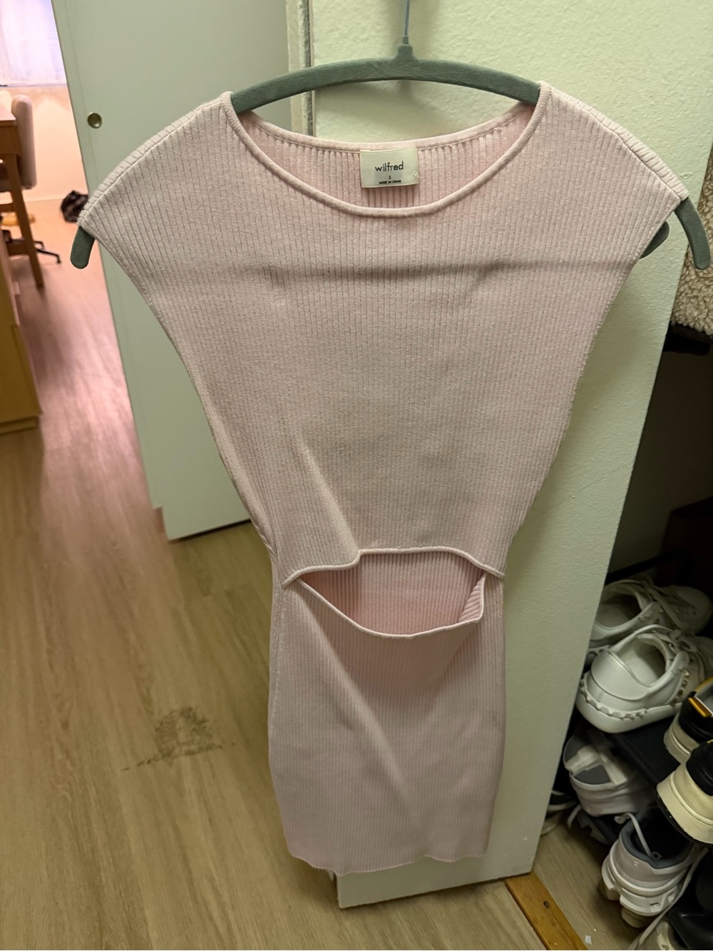 Wilfred Aritzia Light Pink Ribbed Dress with Front Cutout